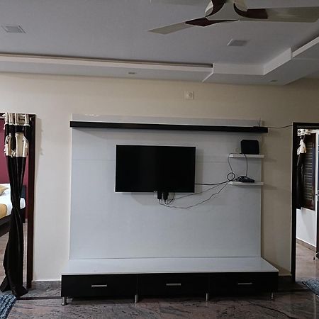 Four Seasons Home Stay 蒂鲁帕蒂 外观 照片