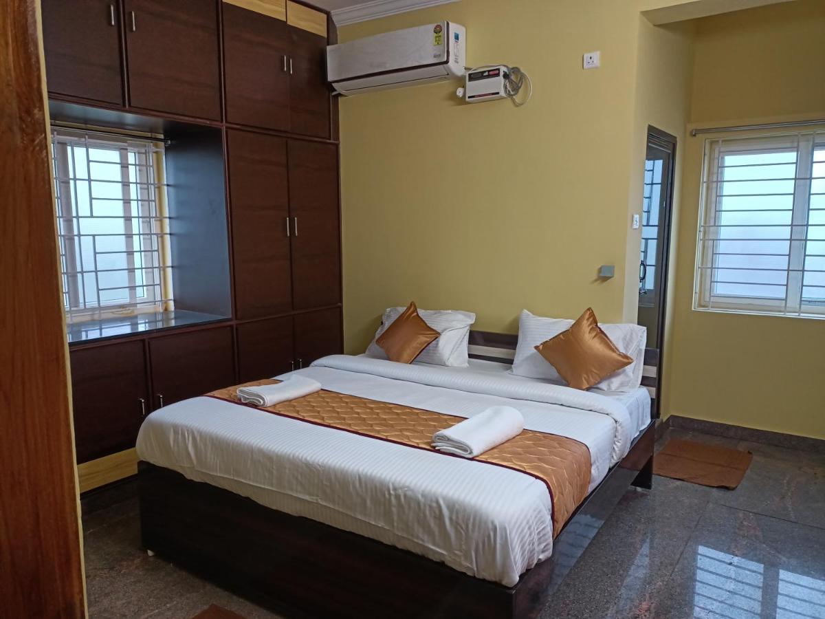 Four Seasons Home Stay 蒂鲁帕蒂 外观 照片
